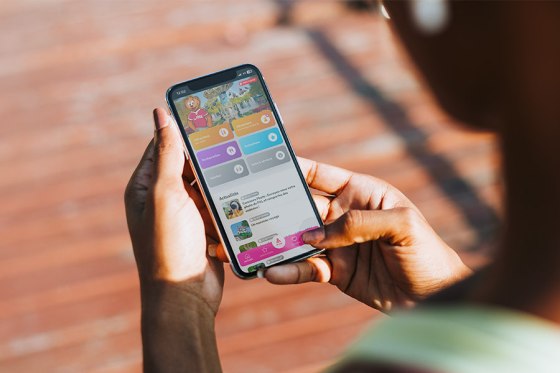 Parcs d’attractions, à thèmes et zoologiques : 5 avantages à digitaliser le parcours des visiteurs avec une application mobile